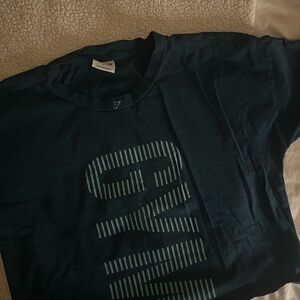 GYMSHARK CROPPED TEE